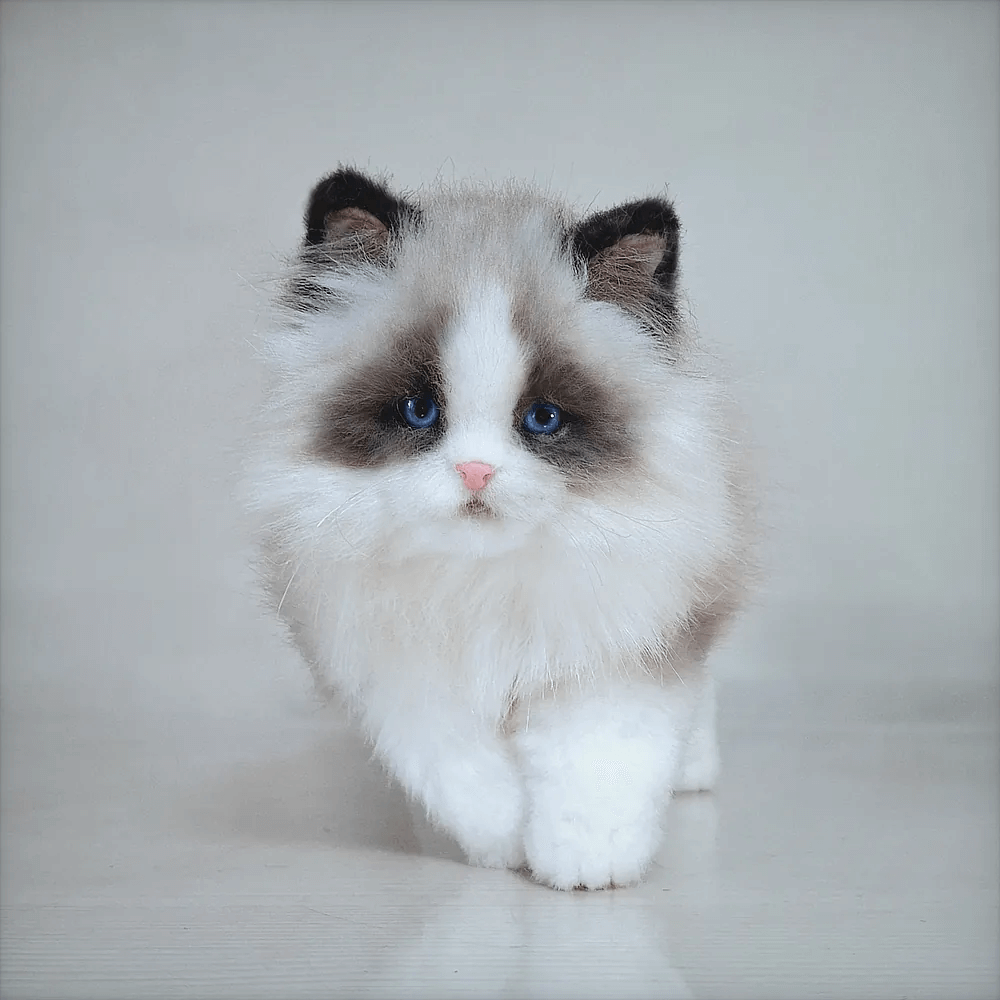 Lifelike Custom Felted Pet Figurine – Full-Body Memorial Keepsake